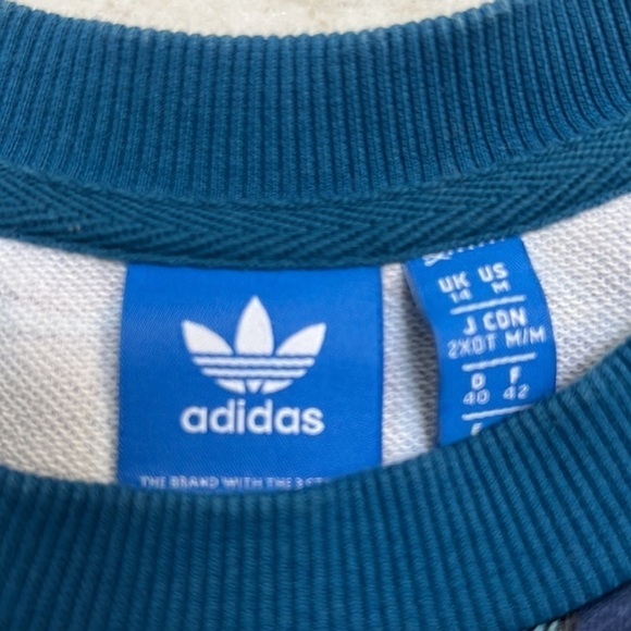 Adidas women sweatshirt, size M, like new. - Picture 5 of 5